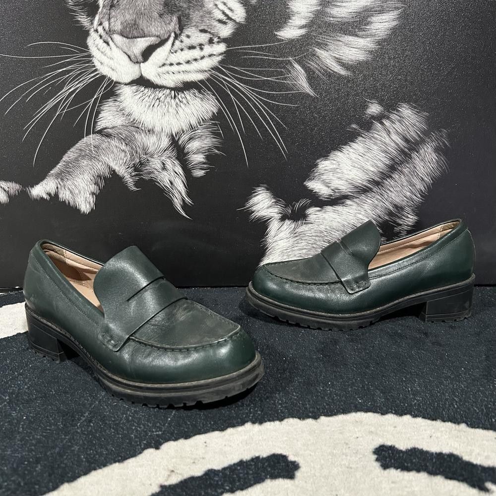 Cole Haan Camea Lug W28815 Penny Loafer Women's 6B Green Leather Slip-On Preppy
